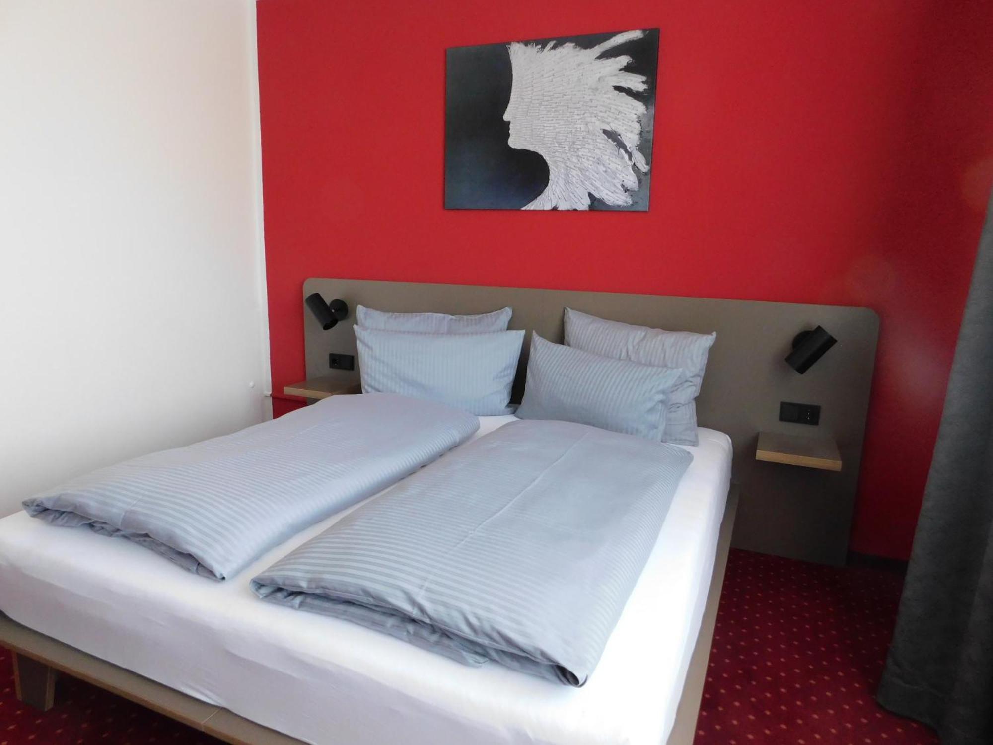 Hotel Konradp Holzkirchen Holzkirchen  Exteriör bild